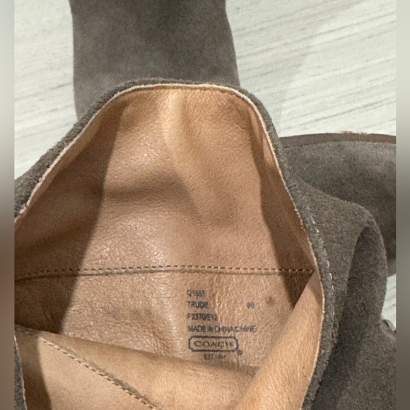 Coach Tan Taupe Trudie Patchwork Tall Knee High Suede Boots size 8B - Picture 4 of 4